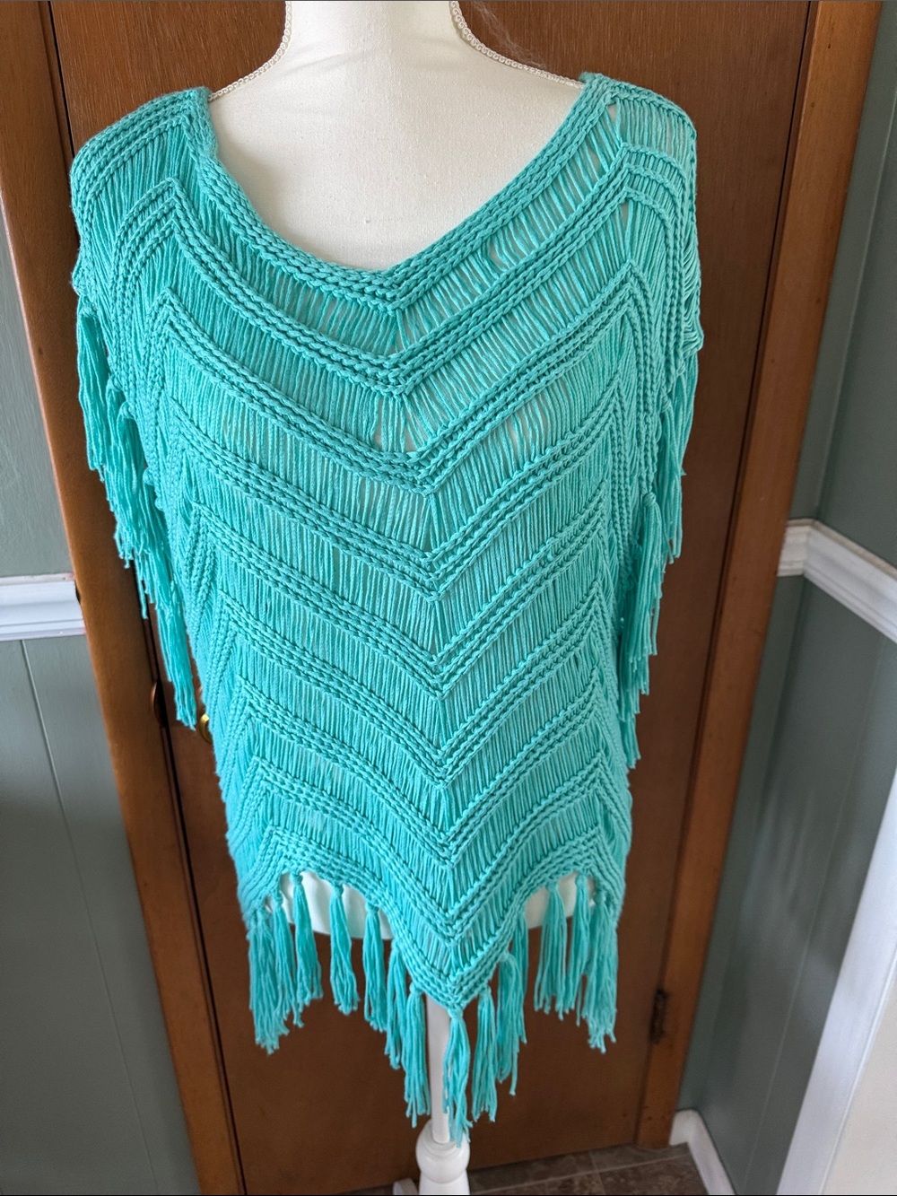 Turquoise Fringe Knit Sleeveless Top Size M/L